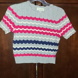 Short sleeve sweater